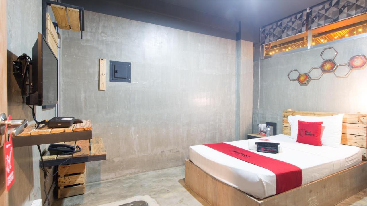 Reddoorz Plus @ Taft North Mandurriao Iloilo Exterior foto